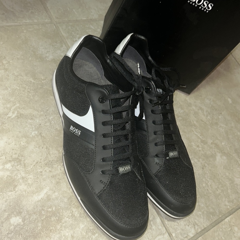 100% Authentic Hugo Boss Men’s Sneaker Shoe with Box